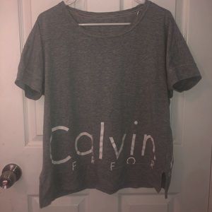 SUPER CUTE CALVIN KLEIN TOP